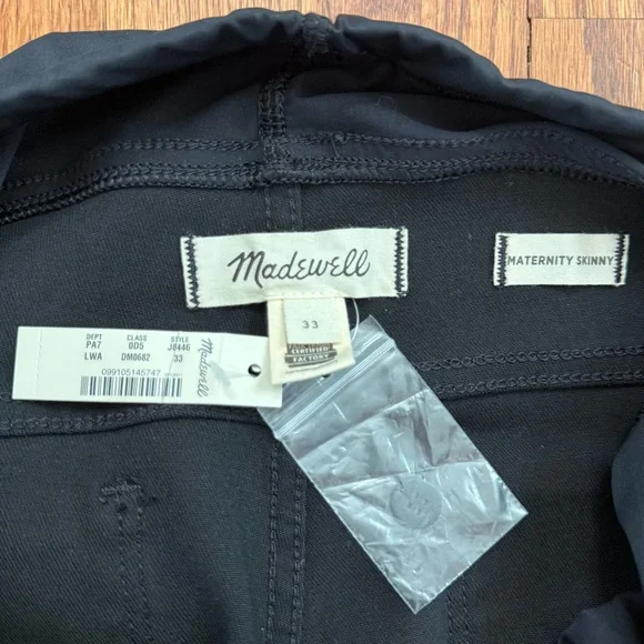 NWT Madewell Maternity Over-the-Belly Skinny Jeans in Lunar Wash Black size 33 - Picture 13 of 16